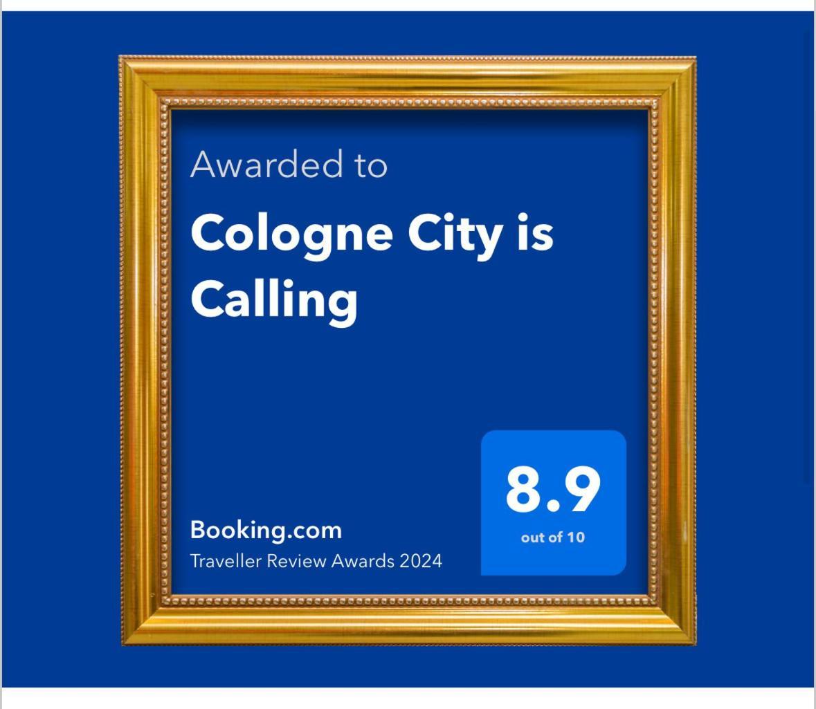 Is Calling Colonia